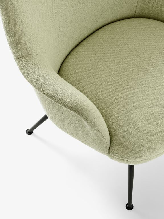 Fauteuil en tissu vert Saxion 0927 et acier noir Rely HW140 - &tradition - The Cool Republic