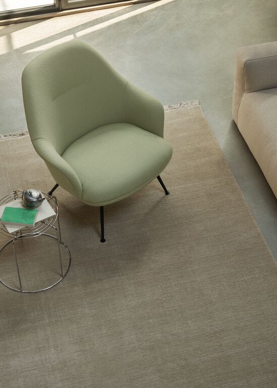 Fauteuil en tissu vert Saxion 0927 et acier noir Rely HW140 - &tradition - The Cool Republic