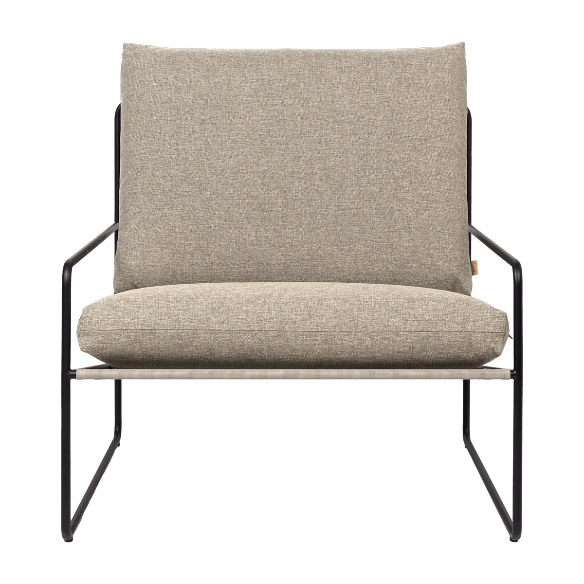 Fauteuil extérieur sable et métal noir Desert - Ferm Living - The Cool Republic