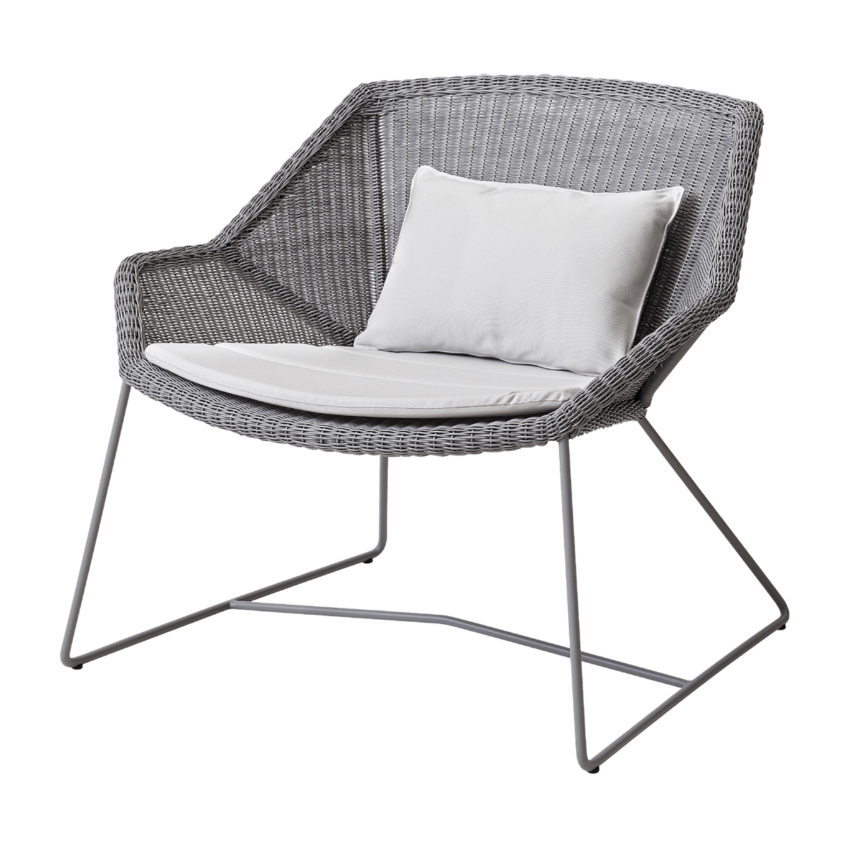 Fauteuil gris avec coussins blancs Breeze lounge - Cane-Line - The Cool Republic