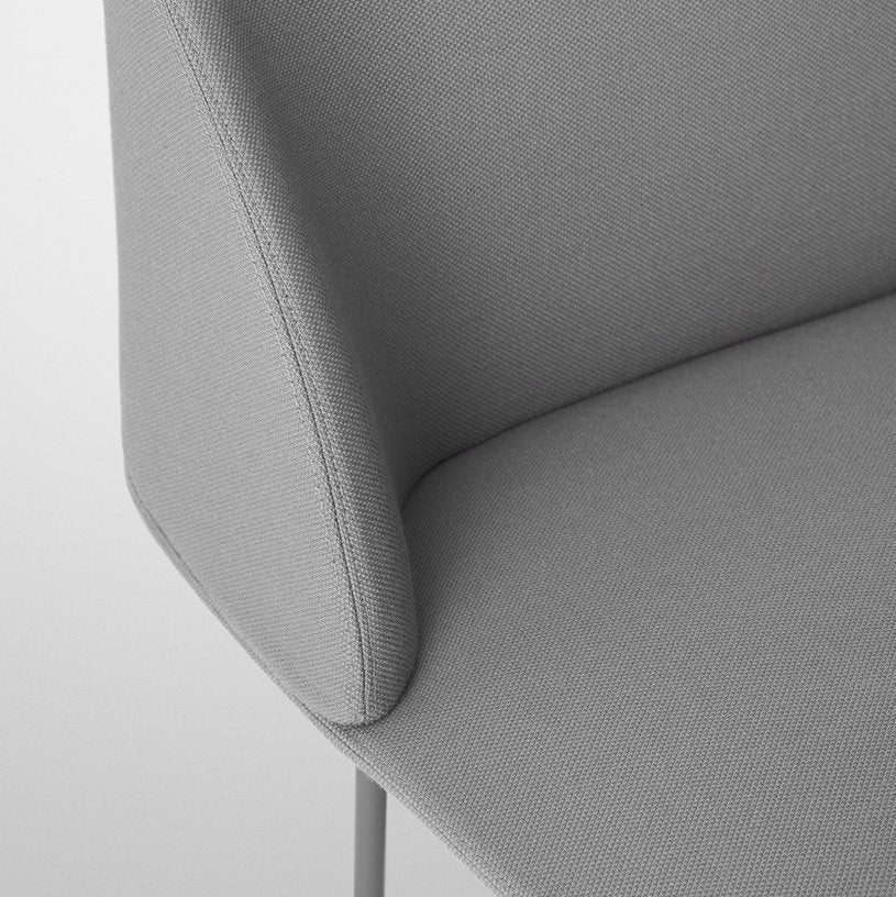 Fauteuil gris foncé pieds gris foncé Oslo - Muuto - The Cool Republic