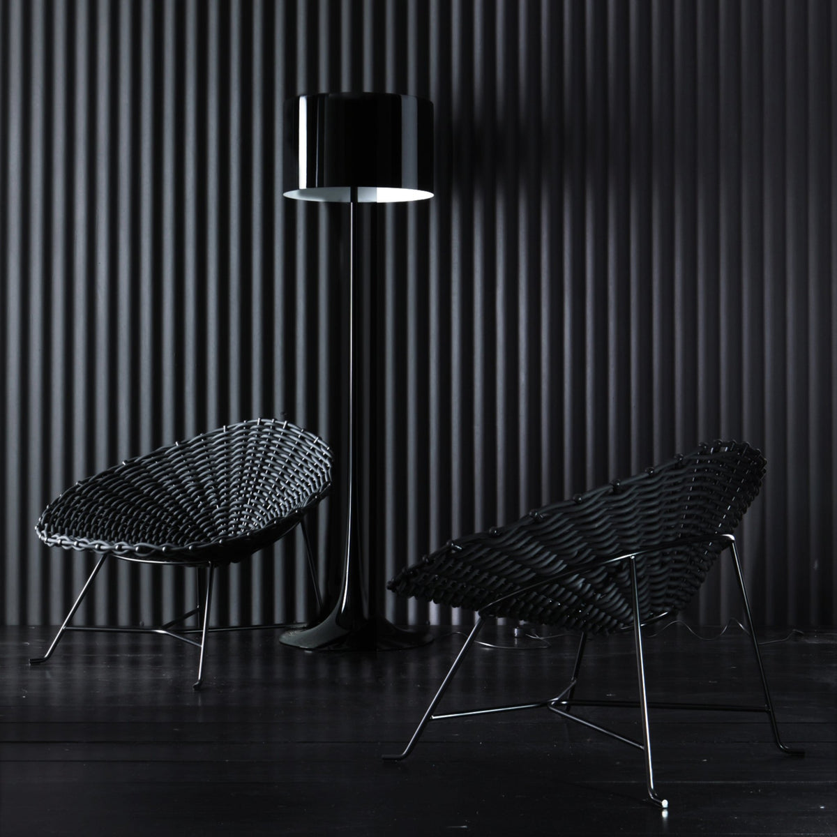 Fauteuil laqué noir Sweet 27 - Gervasoni - The Cool Republic