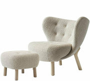 Fauteuil Little Petra et pouf en laine beige et chêne - &Tradition - The Cool Republic