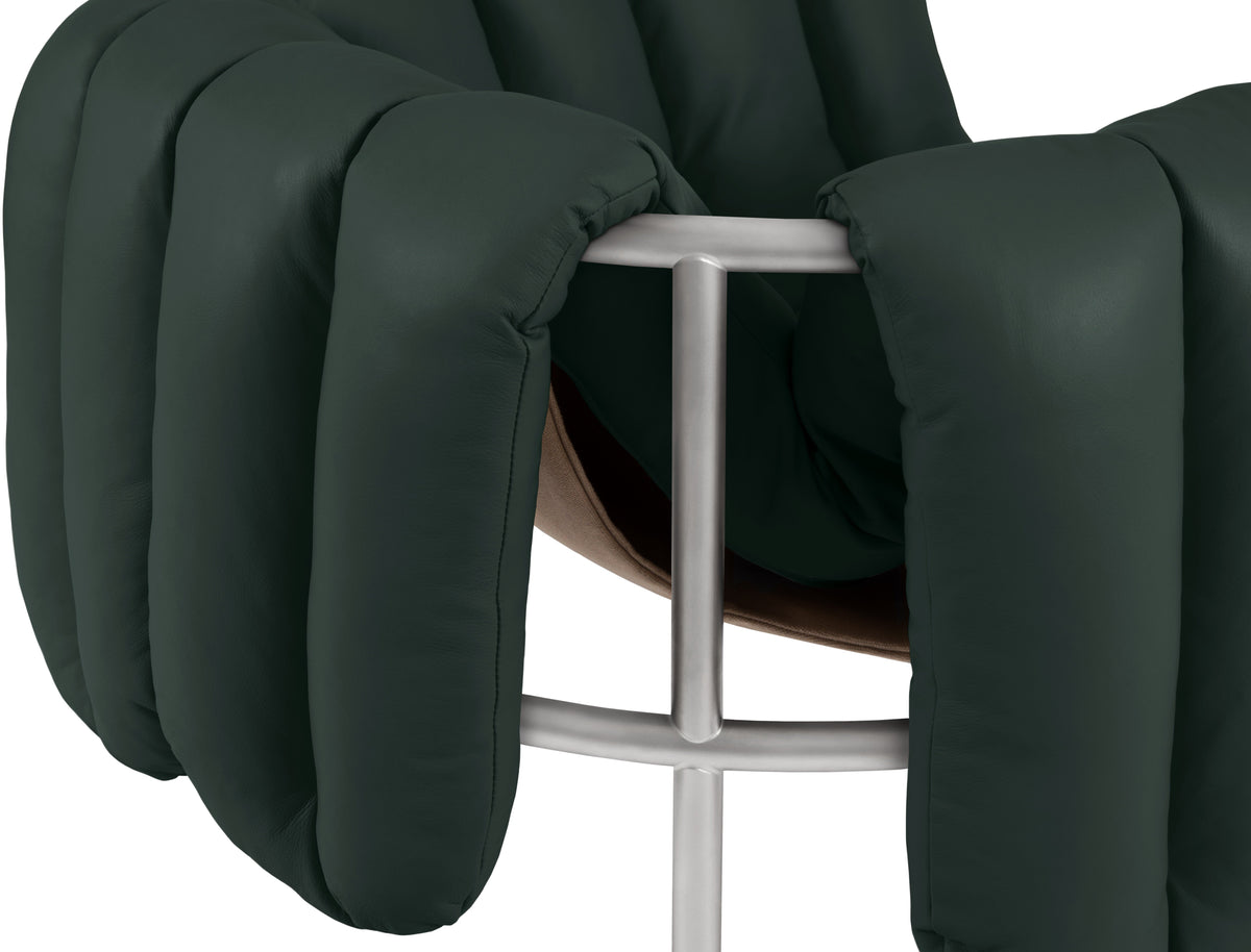 Fauteuil lounge en cuir vert foncé et acier Puffy - Hem