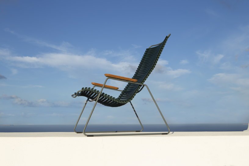 Fauteuil lounge en métal et plastique jaune citron 78x72x77cm Click - Houe - The Cool Republic