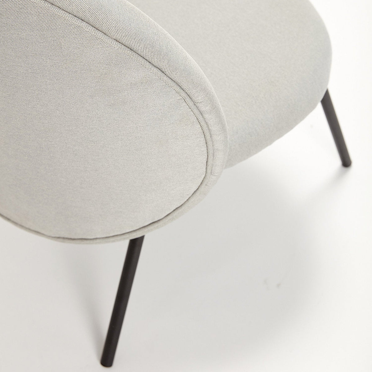 Fauteuil lounge en tissu gris - Hübsch - The Cool Republic