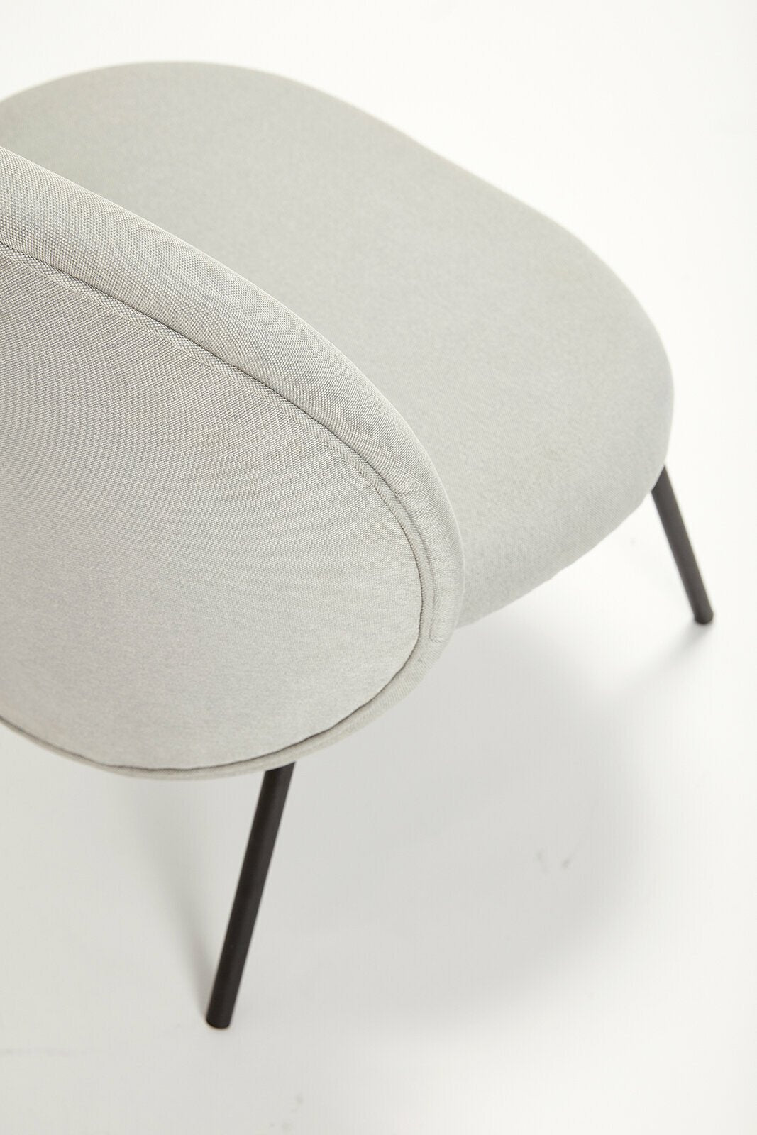 Fauteuil lounge en tissu gris - Hübsch - The Cool Republic