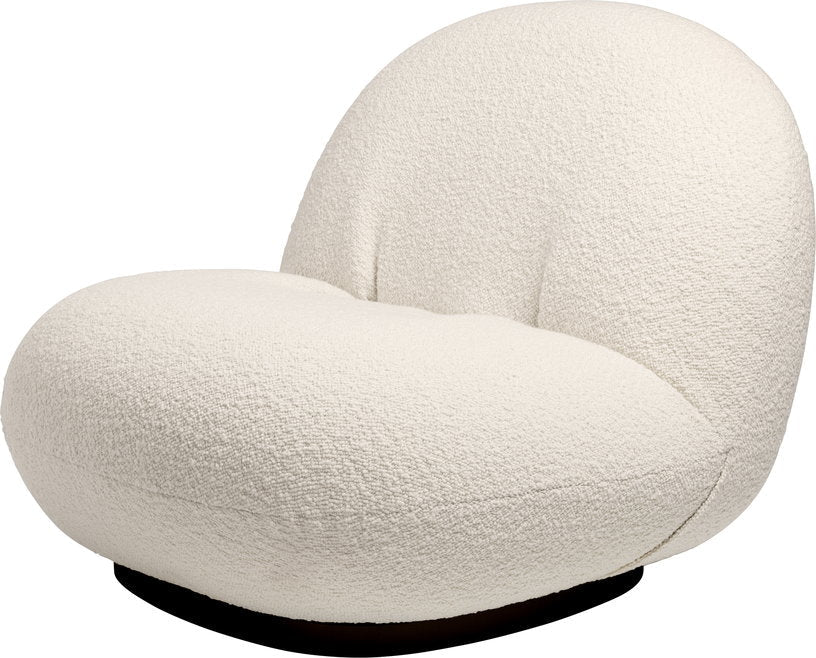 Fauteuil lounge en tissu karakorum dedar blanc et métal noir Pacha - Gubi - The Cool Republic