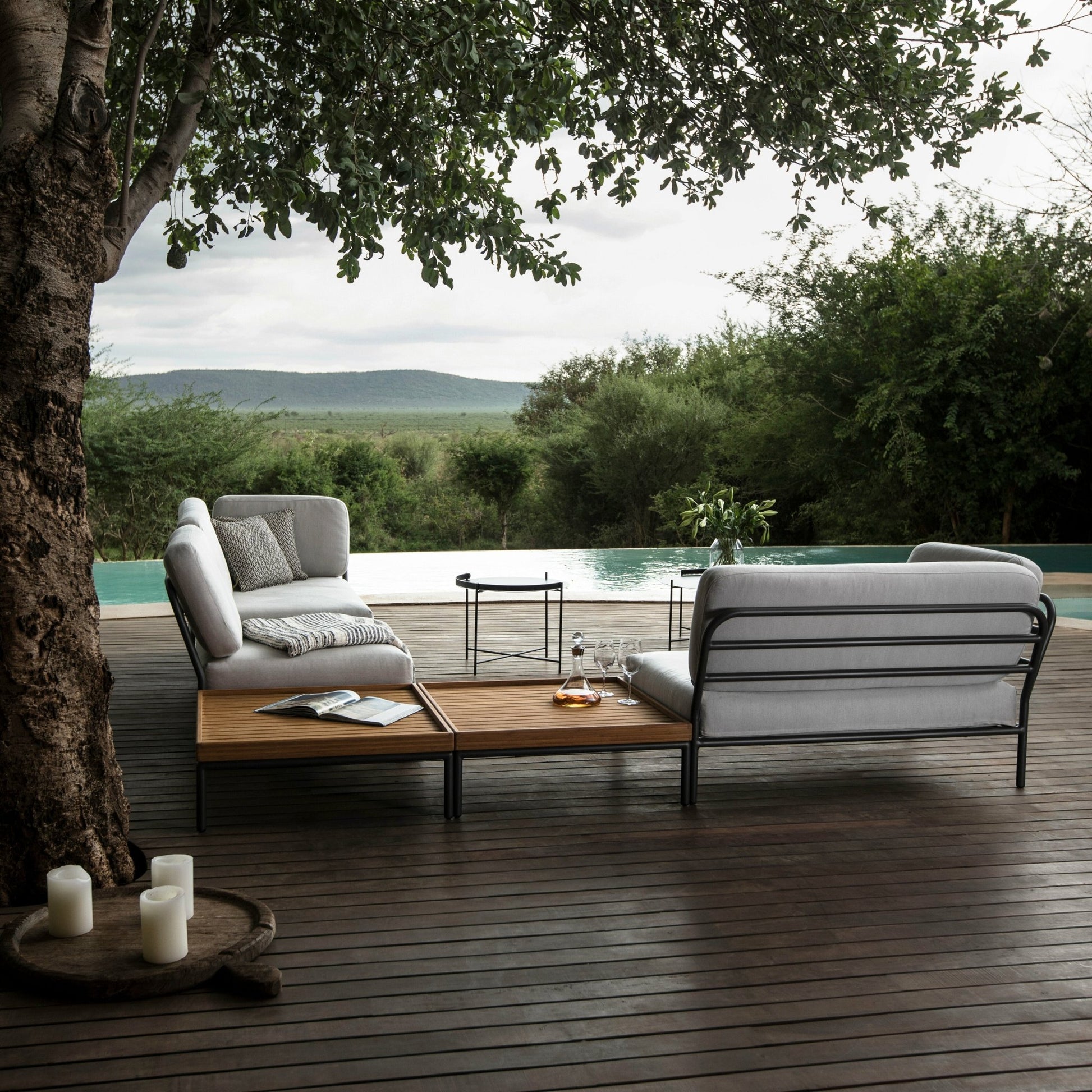 Fauteuil lounge gris suie LEVEL - Houe - The Cool Republic