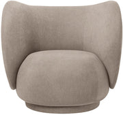 Fauteuil lounge sable bouclé Rico - Ferm Living - The Cool Republic