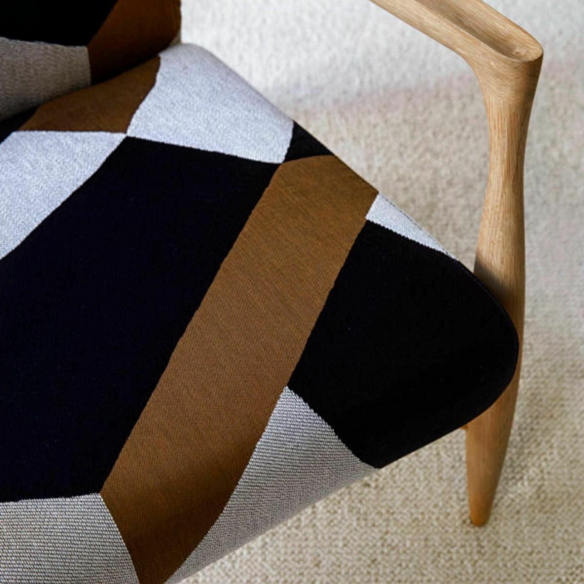 Fauteuil naturel tissu bouclette Floating - Red Edition - The Cool Republic