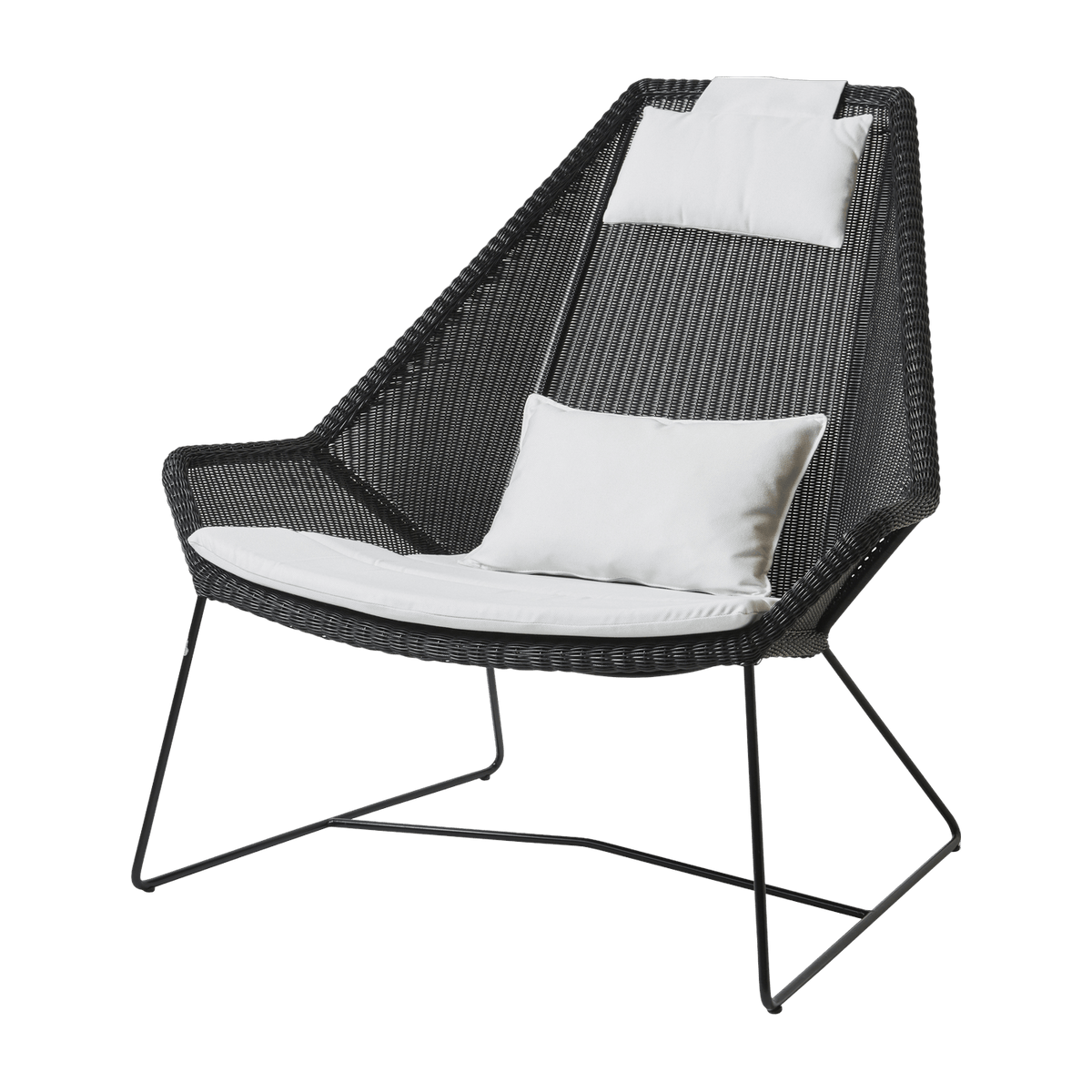 Fauteuil noir avec coussins blancs Breeze Highback - Cane-Line - The Cool Republic