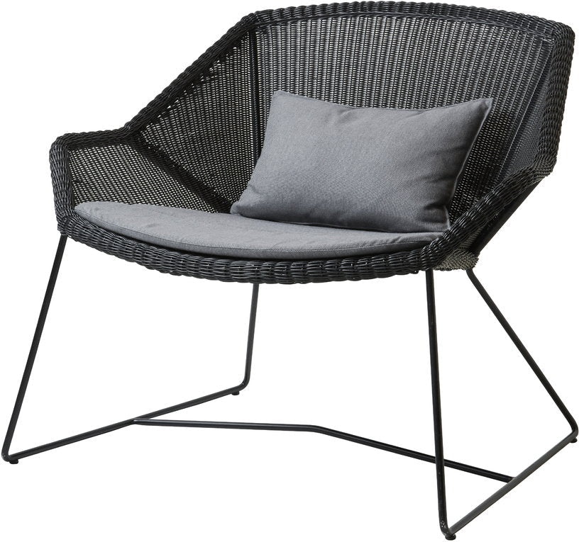 Fauteuil noir avec coussins gris Breeze lounge - Cane - Line - The Cool Republic