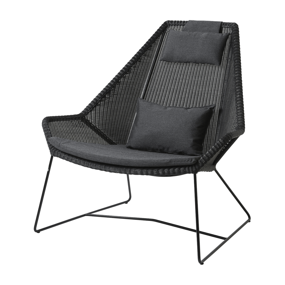 Fauteuil noir avec coussins noirs Breeze Highback - Cane-Line - The Cool Republic