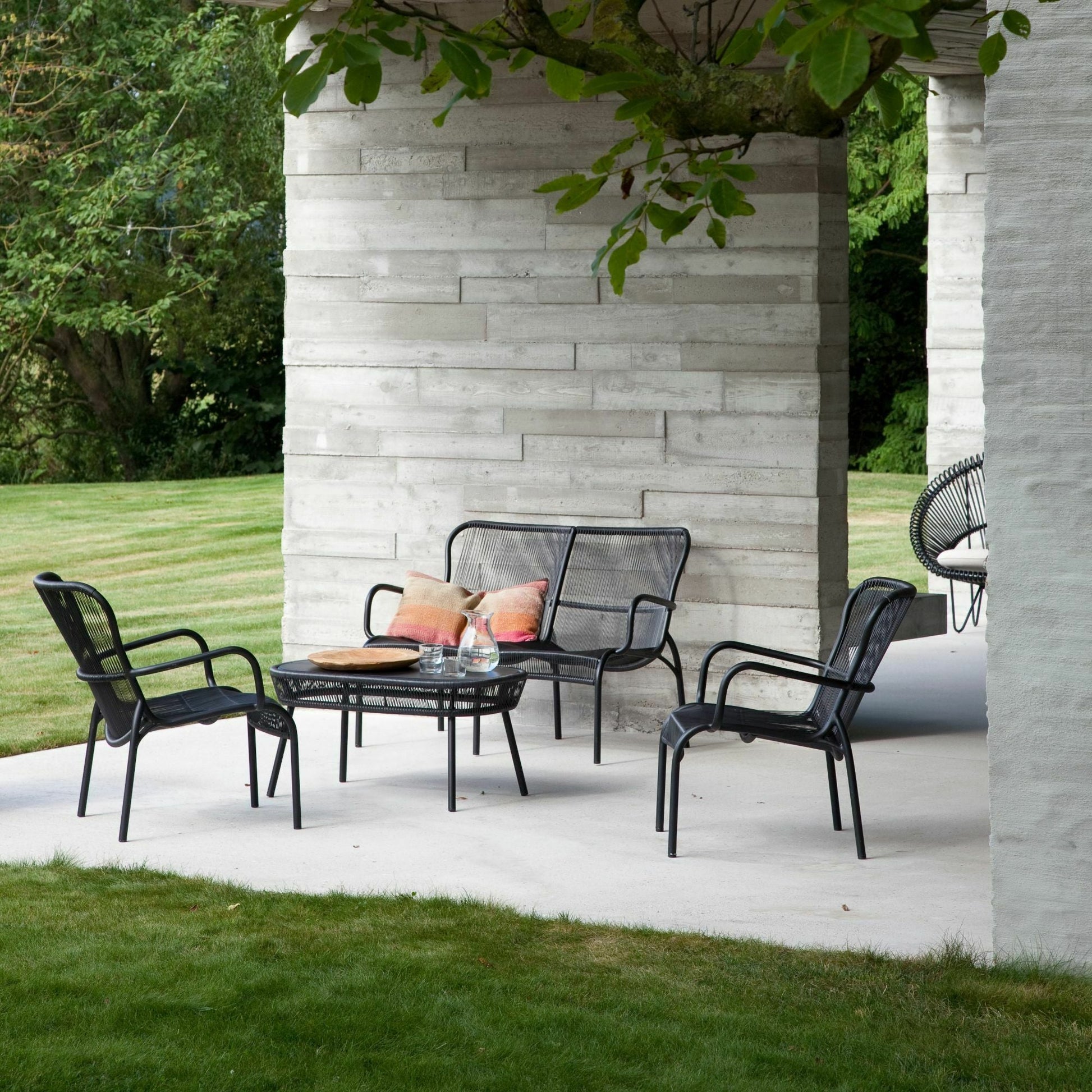 Fauteuil noir Loop - Vincent Sheppard - The Cool Republic
