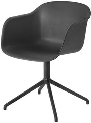 Fauteuil noir piétement pivot Fiber - Muuto - The Cool Republic