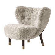Fauteuil noyer et peau de mouton détails laiton Little Petra VB1 Edition Limitée - &tradition - The Cool Republic