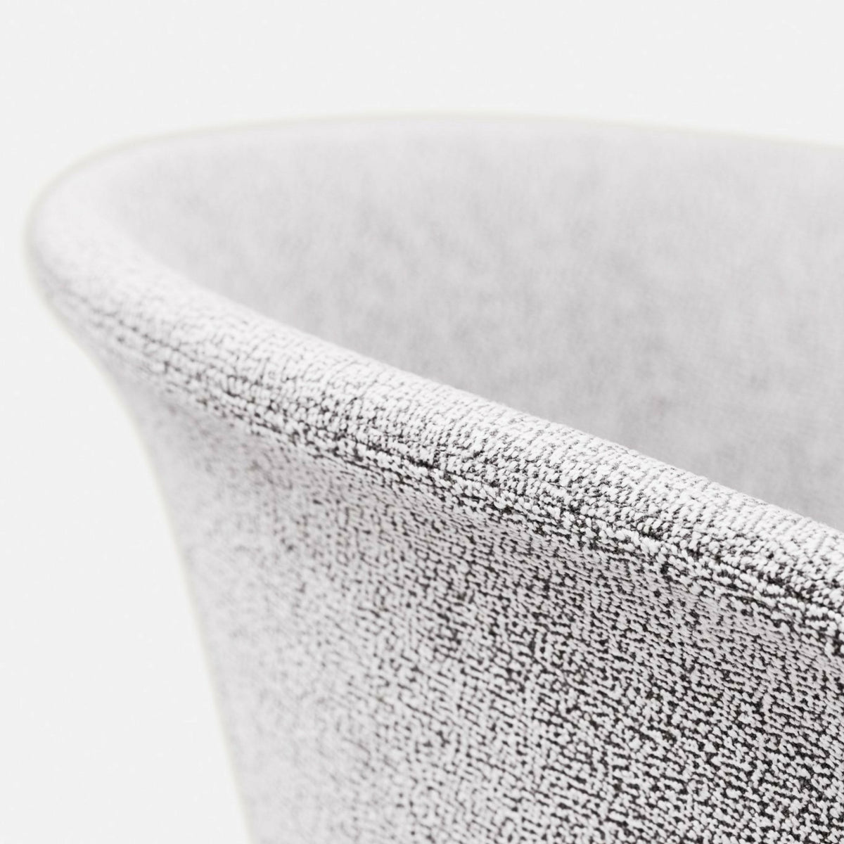 Fauteuil Porcelain et piètement noir Kendo - Hem - The Cool Republic