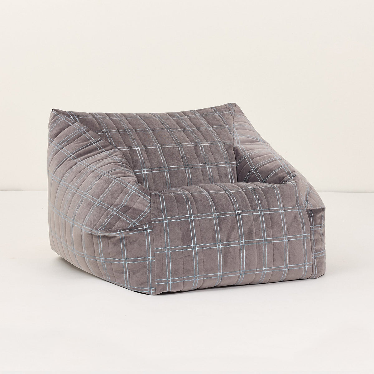 Fauteuil pouf pour enfant en velours recyclé à carreaux gris et bleu 72 x 72 x 42 cm Chelsea - Nobodinoz - The Cool Republic