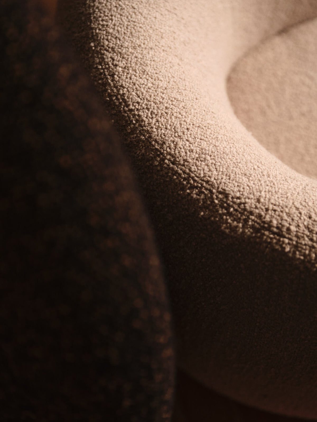Fauteuil pour enfant en tissu bouclé beige Rico - Ferm Living - The Cool Republic