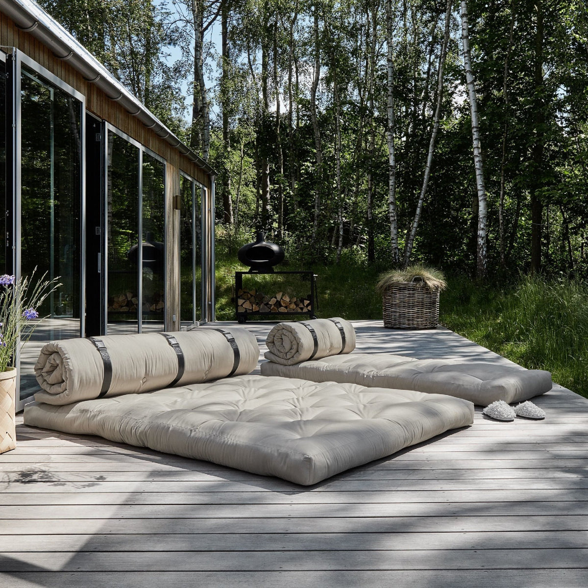 Futon canapé de jardin dépliable Buckle-up - Karup Design - The Cool Republic
