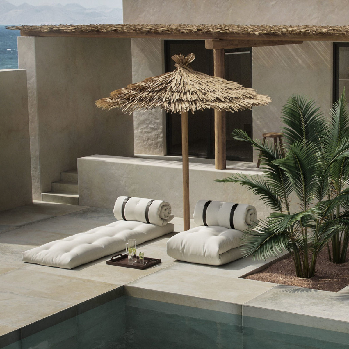 Futon de jardin dépliable blanc Buckle-Up - Karup Design - The Cool Republic