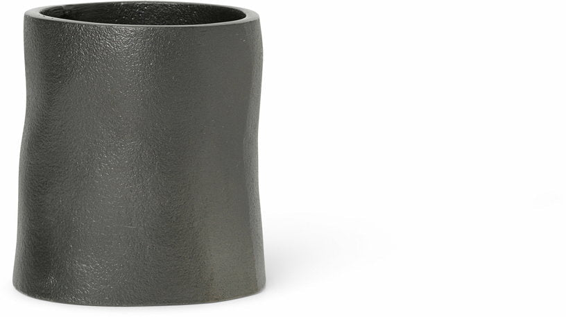 Gobelet en aluminium noirci 7,8 x 8,5 cm Yama - Ferm Living - The Cool Republic