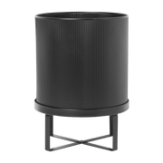 Grand cache-pot en acier noir Bau Pot - Ferm Living - The Cool Republic