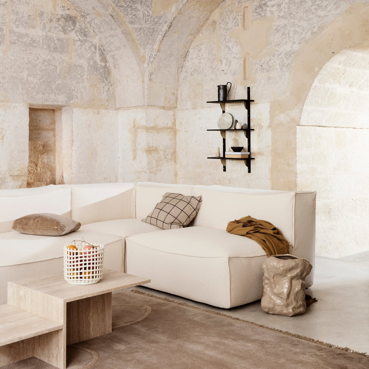 Grand panier blanc en céramique - Ferm Living - The Cool Republic