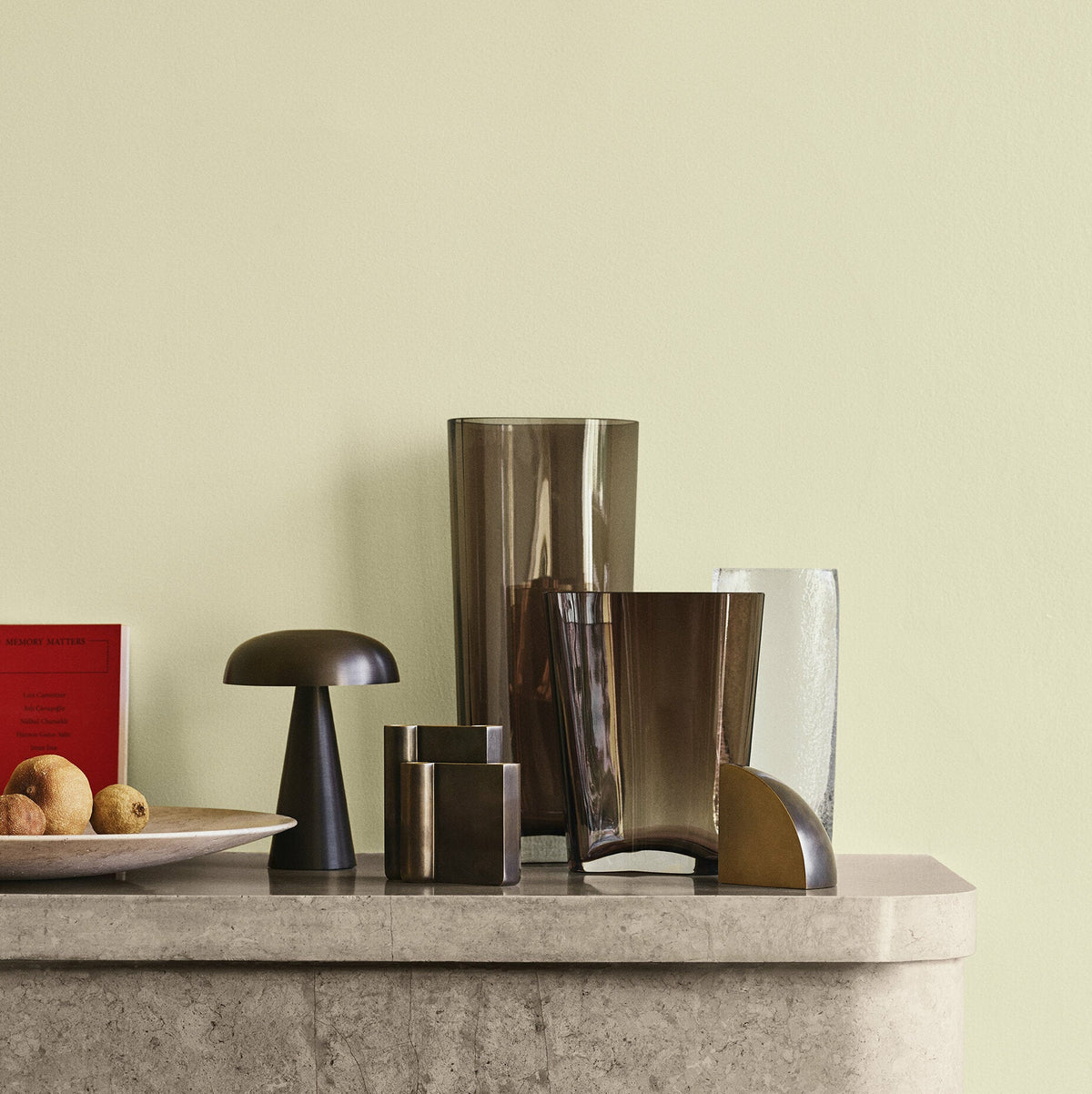 Grand plat beige en travertin brut 5 x 50 cm Collect SC55 - &tradition - The Cool Republic
