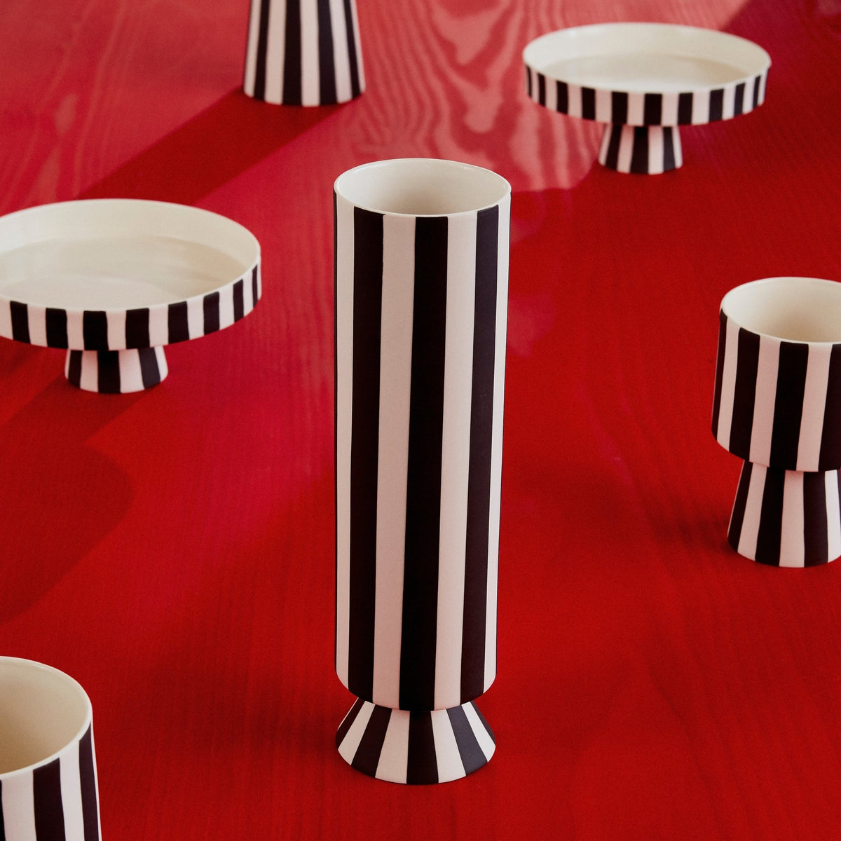 Grand vase à rayures noires Toppu - OYOY - The Cool Republic
