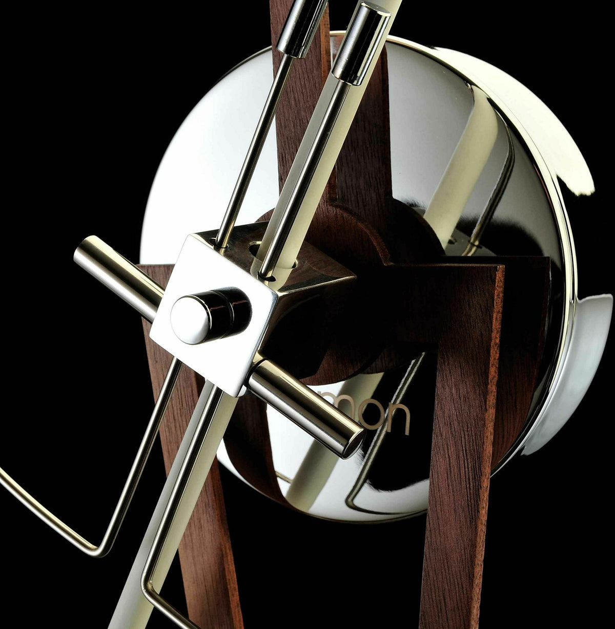 Horloge murale argentée Cris N - Nomon - The Cool Republic