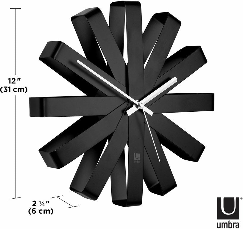 Horloge murale en acier noire Ribbon - Umbra - The Cool Republic