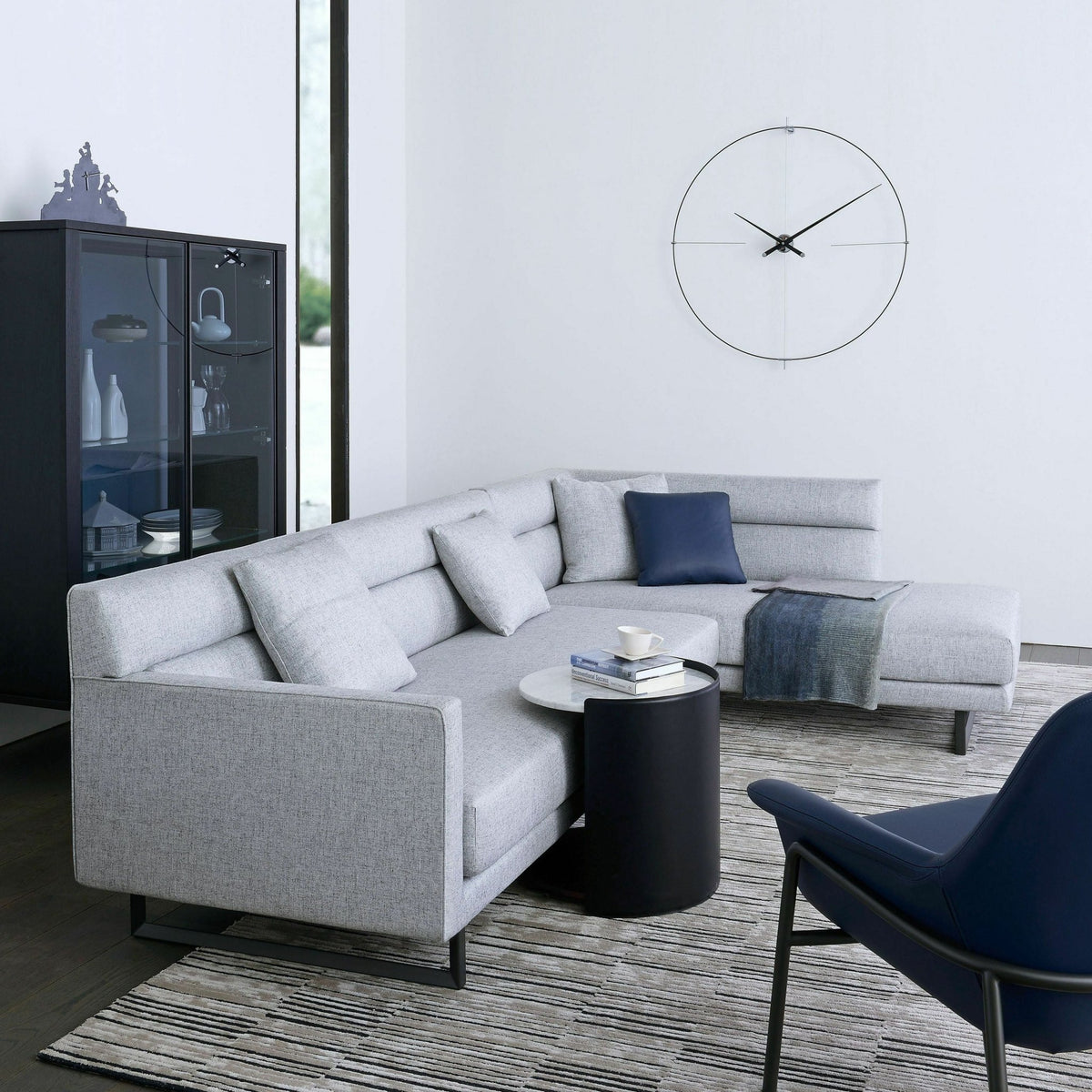 Horloge murale noire aiguilles noires Bilbao L - Nomon - The Cool Republic
