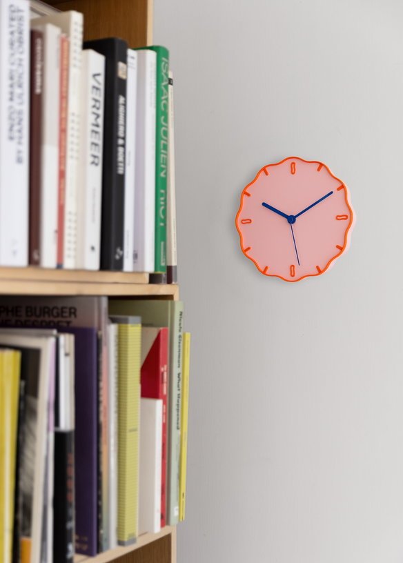 Horloge organique rose 21x3,5cm Margherita - WARREN ET LAETICIA - The Cool Republic