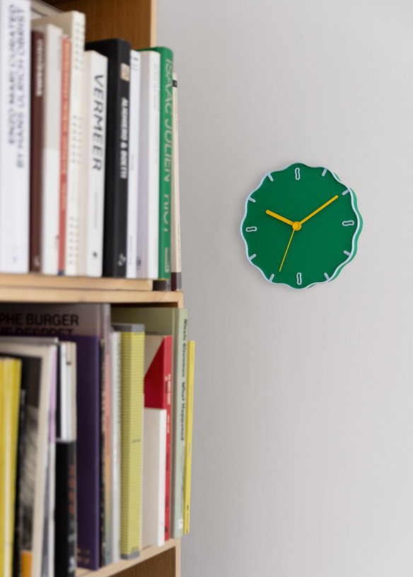 Horloge organique verte 21x3,5cm Margherita - WARREN ET LAETICIA - The Cool Republic