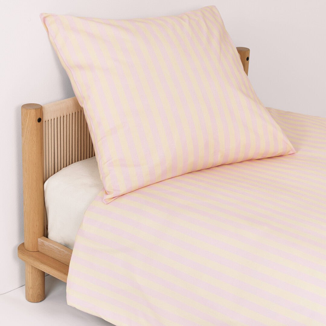Housse de couette lit individuel en popeline de coton bio à rayures jaune et rose 150 x 200 cm Sheldon - Nobodinoz - The Cool Republic