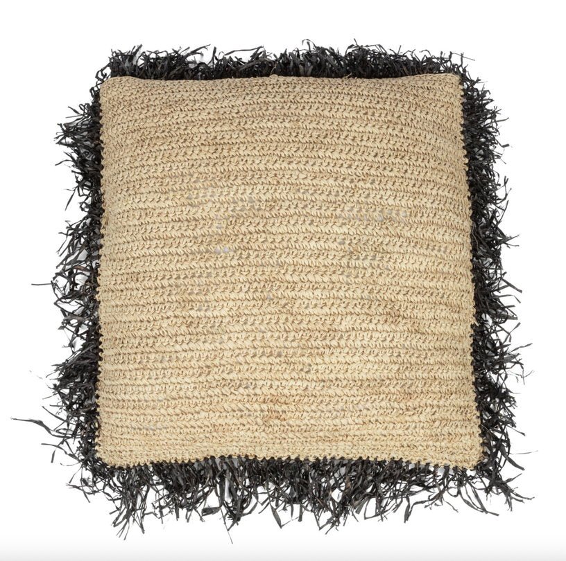 Housse de coussin 60 x 60 cm en Raphia naturel noir - Bazar Bizar - The Cool Republic