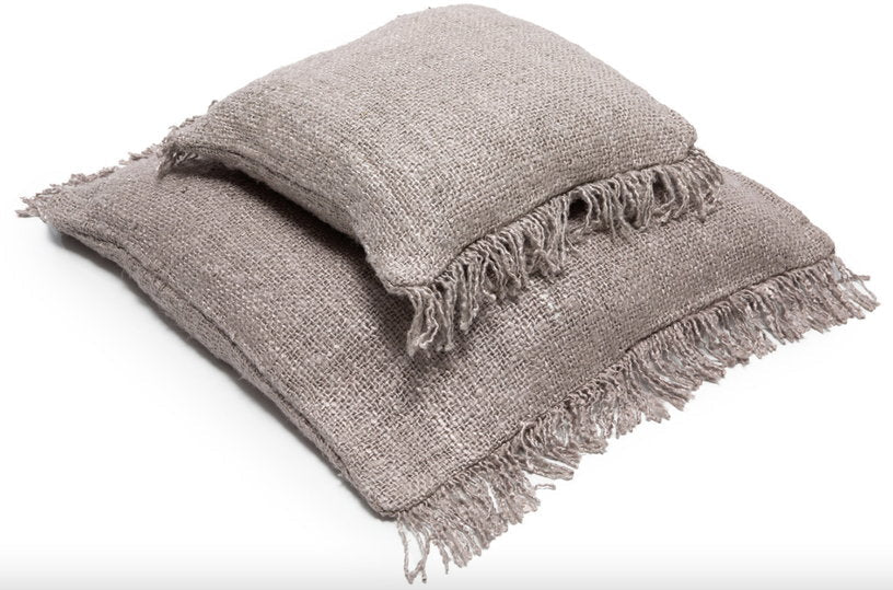 Housse de coussin 60 x 60 cm gris perle Oh My Gee - Bazar Bizar - The Cool Republic