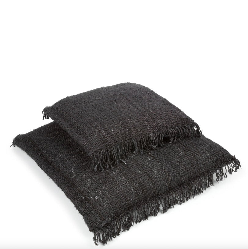 Housse de coussin 60 x 60 cm noir marine Oh My Gee - Bazar Bizar - The Cool Republic