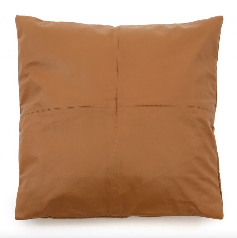 Housse de coussin à 4 panneaux en cuir 60 x 60 cm camel - Bazar Bizar - The Cool Republic