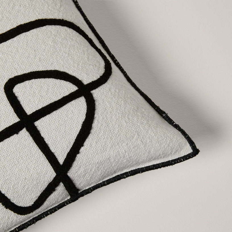 Housse De Coussin Dedal Blanc Et Noir - Madura - The Cool Republic