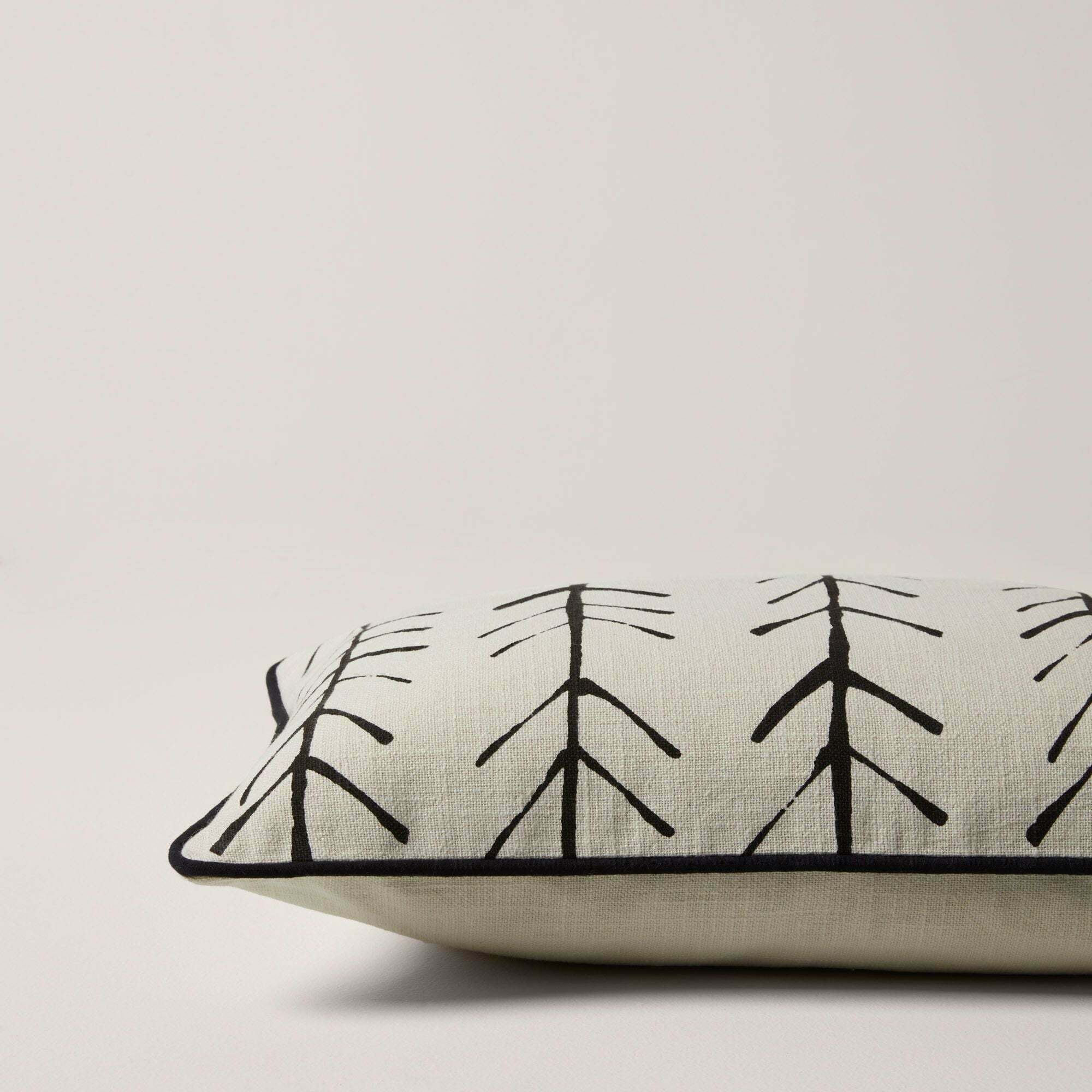 Housse De Coussin Duma Naturel Et Noir - Madura - The Cool Republic