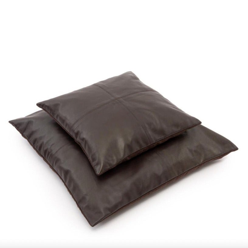 Housse de coussin en cuir 60 x 60 cm chocolat - Bazar Bizar - The Cool Republic