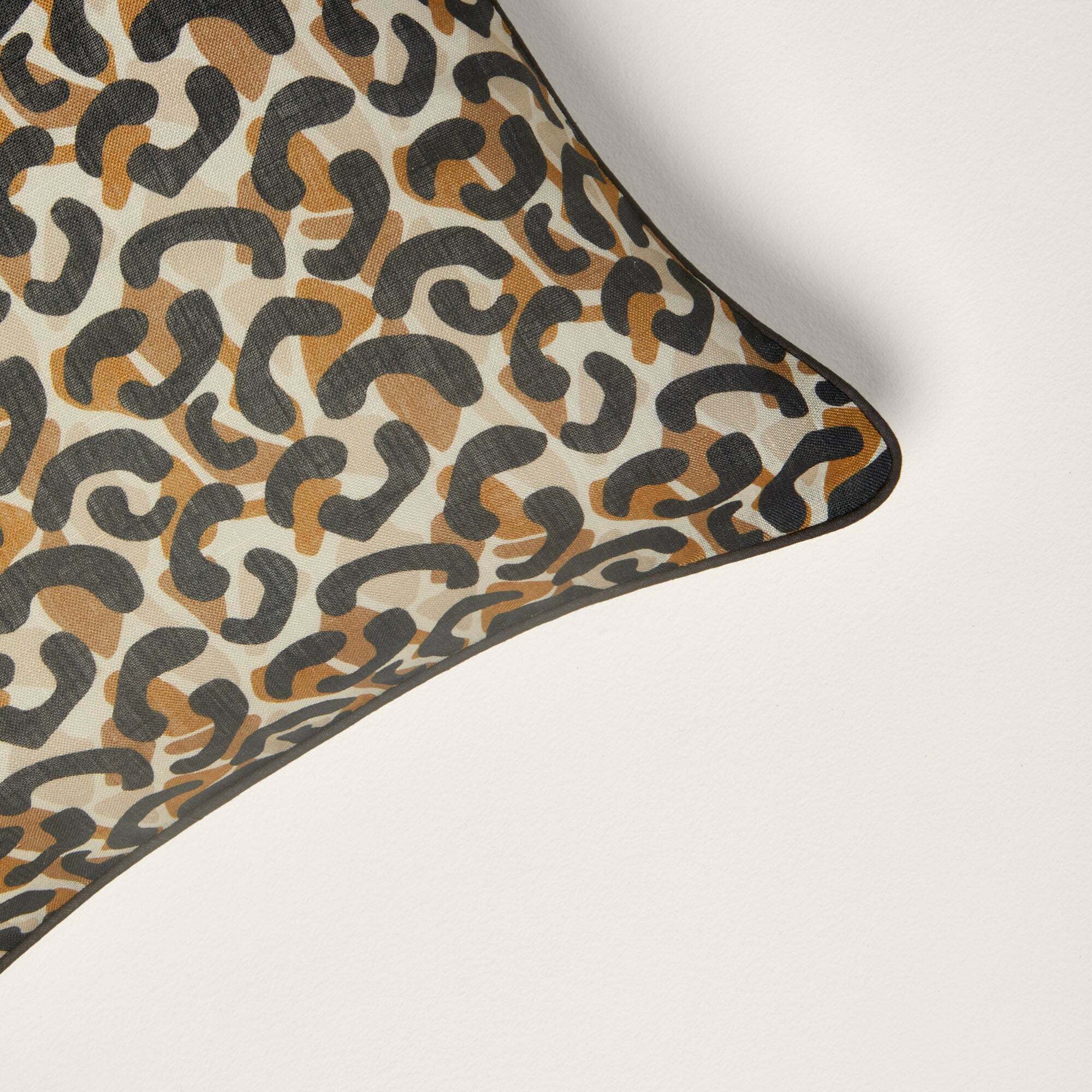 Housse De Coussin Leo Naturel Marron - Madura - The Cool Republic