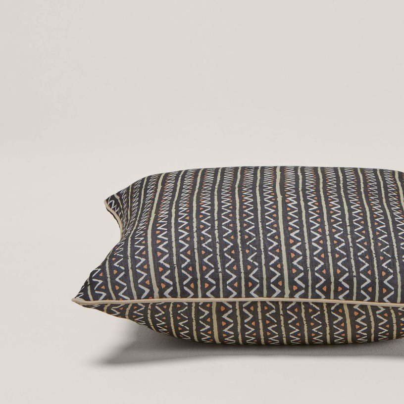 Housse De Coussin Malia Blanc Et Noir - Madura - The Cool Republic