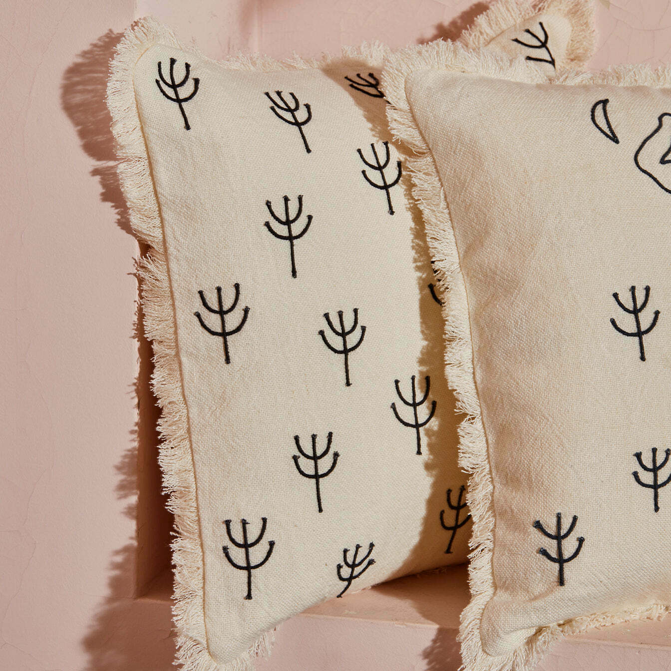 Housse De Coussin Sierra Naturel Et Noir - Madura - The Cool Republic