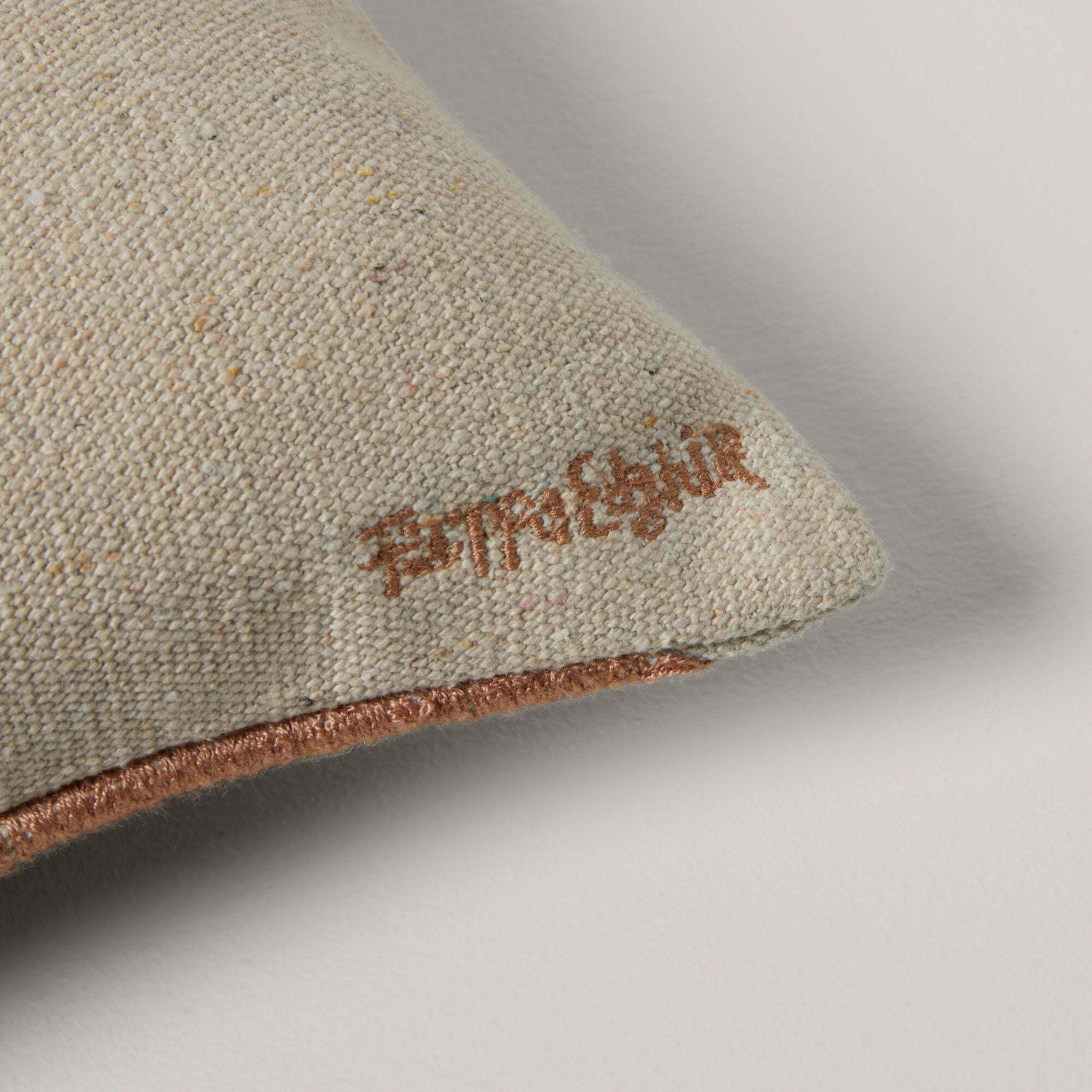 Housse De Coussin Solar Naturel Et Terracotta - Madura - The Cool Republic