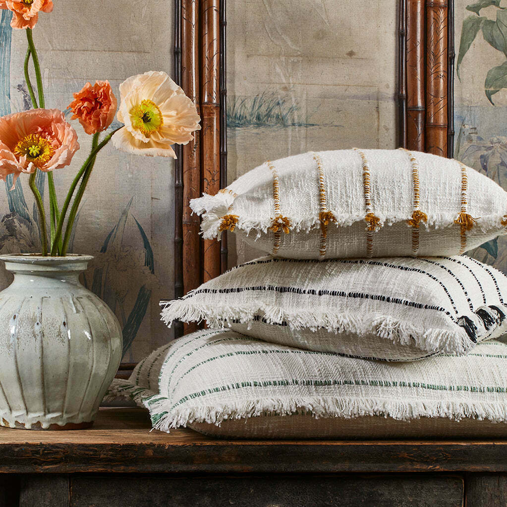Housse De Coussin Taha Blanc Cassé Et Vert - Madura - The Cool Republic