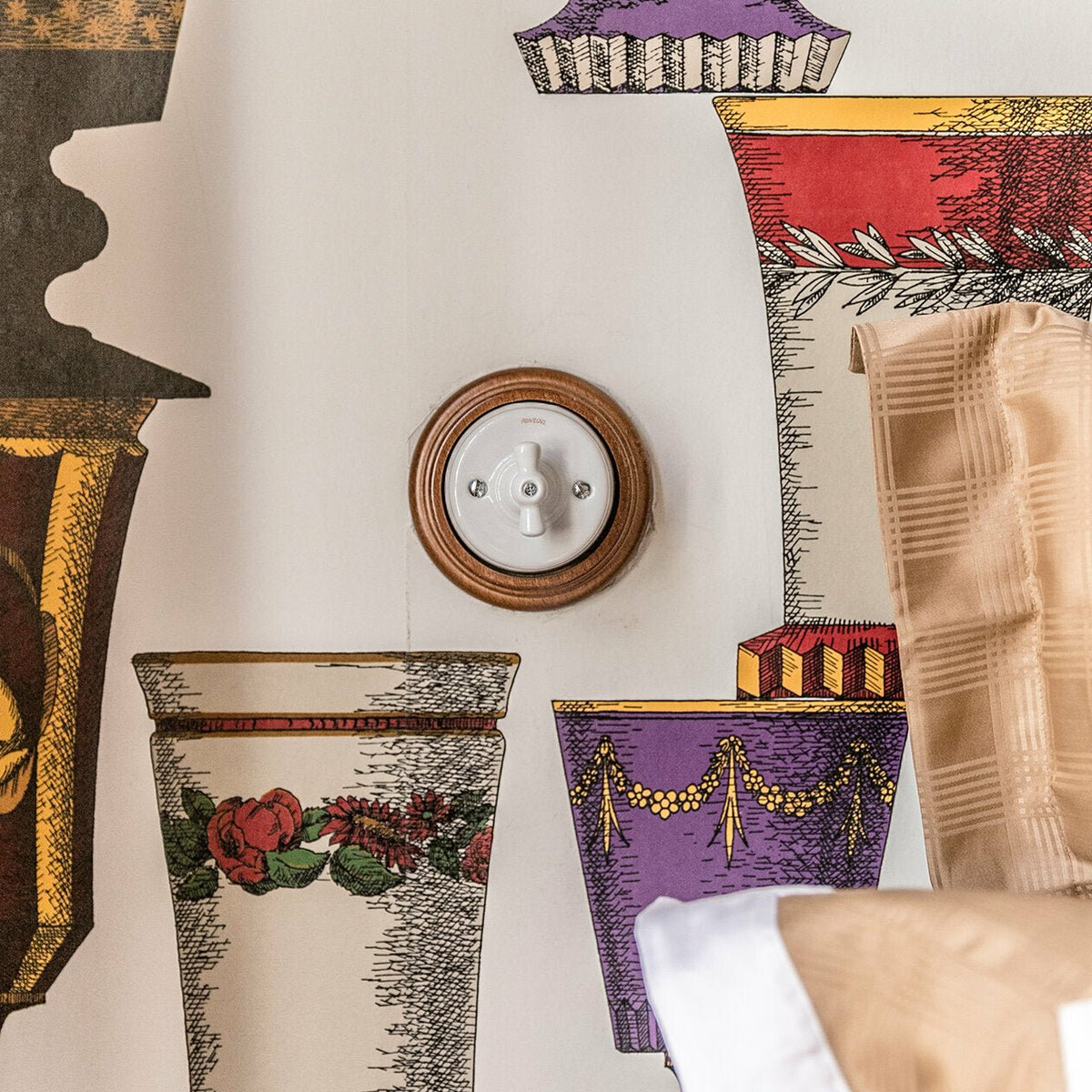 Interrupteur va - et - vient en porcelaine blanche Garby - Fontini - The Cool Republic